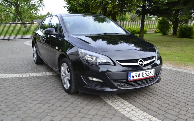 Opel Astra cena 32900 przebieg: 135000, rok produkcji 2014 z Radom małe 704
